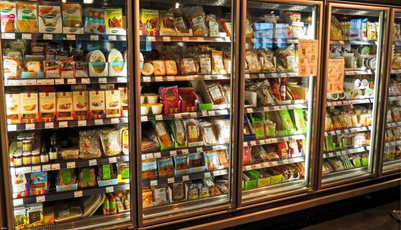 vitrine-MAZAUGUES-min_supermarket_fridge_produce_food_market_retail_shop_store-858798